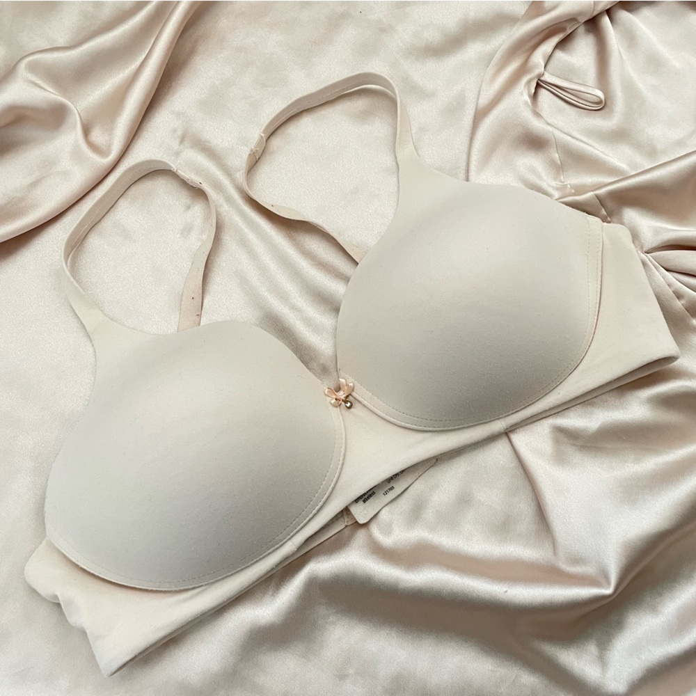Soma Embraceable Wireless Cream Bra 36C